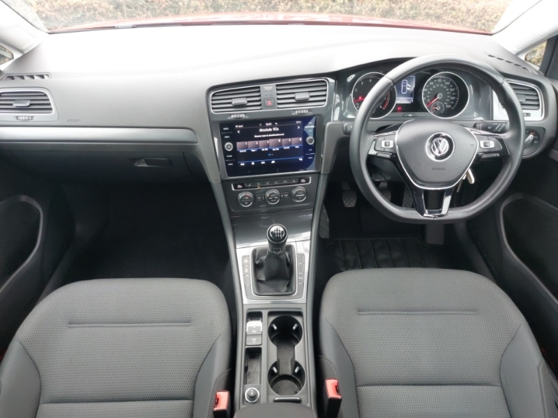 Used Volkswagen Golf 2020 for sale - 76749626: Photo 2