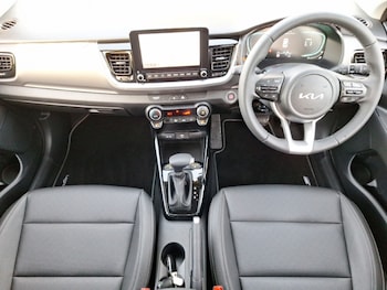 Used Kia Stonic 2025 for sale - 77361182: Photo