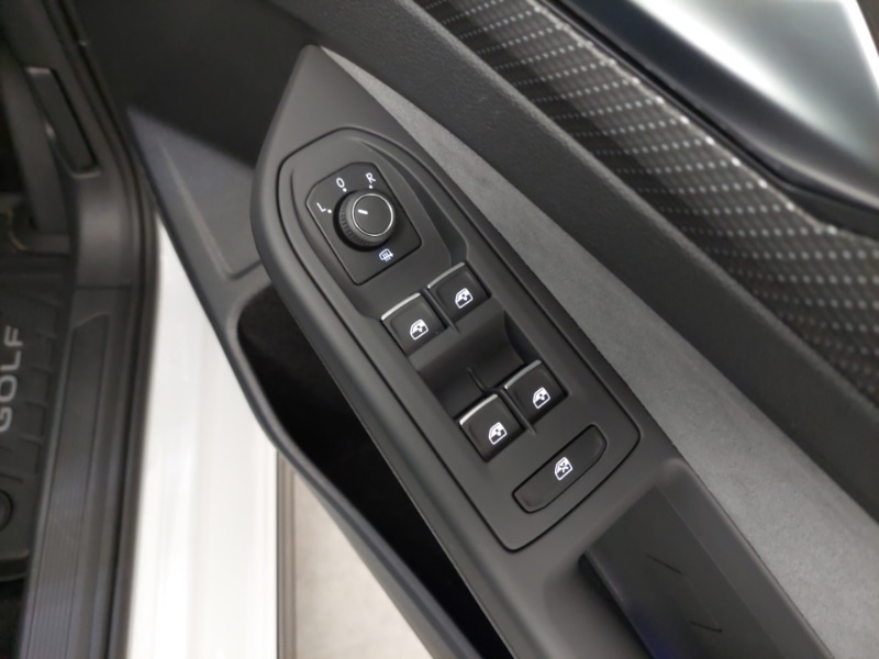 Used Volkswagen Golf 2024 for sale - 76721249: Photo 12