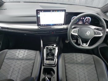 Used Volkswagen Golf 2024 for sale - 78055004: Photo