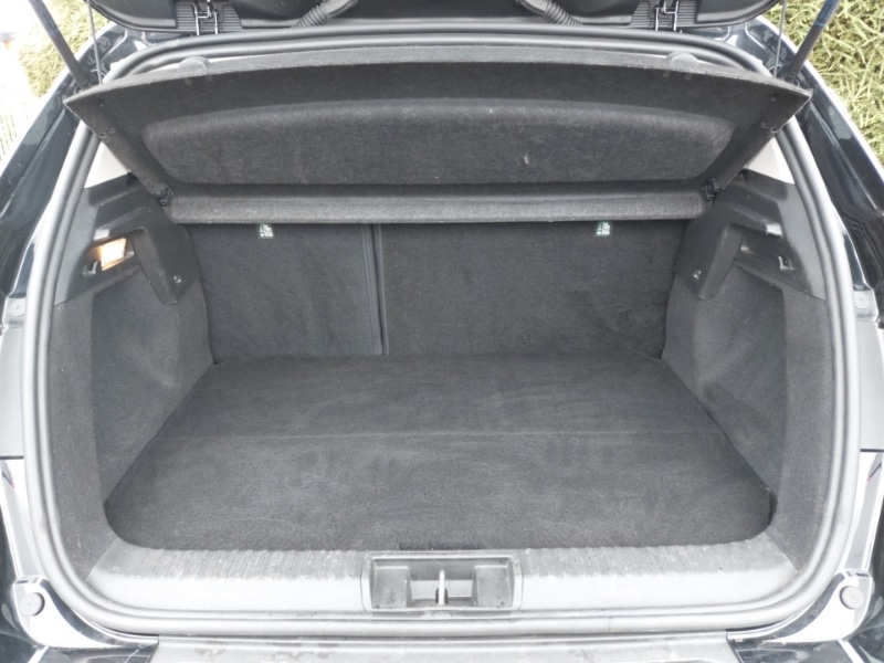 Used Renault Captur 2023 for sale - 76708306: Photo 8