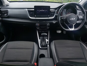 Used Kia Stonic 2023 for sale - 78872586: Photo