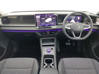 Used Volkswagen Touran 2025 for sale - 76786170: Photo