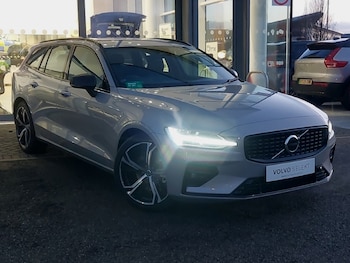 Used Volvo V60 2025 for sale - 78230502: Photo