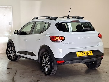 Used Dacia Sandero Stepway 2025 for sale - 79510555: Photo