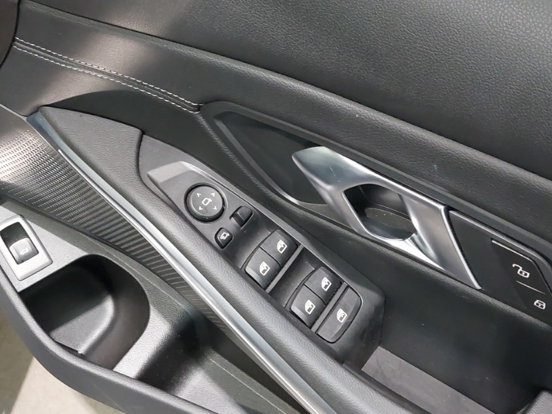 Used BMW 3 Series 2024 for sale - 76347989: Photo 11