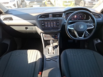 Used Volkswagen Tiguan Allspace 2023 for sale - 78439084: Photo