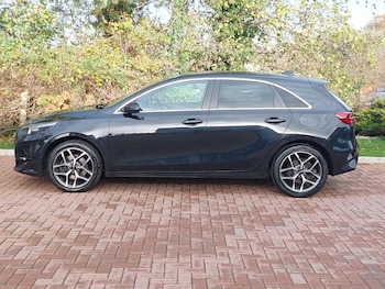 Used Kia Ceed 2022 for sale - 76967659: Photo