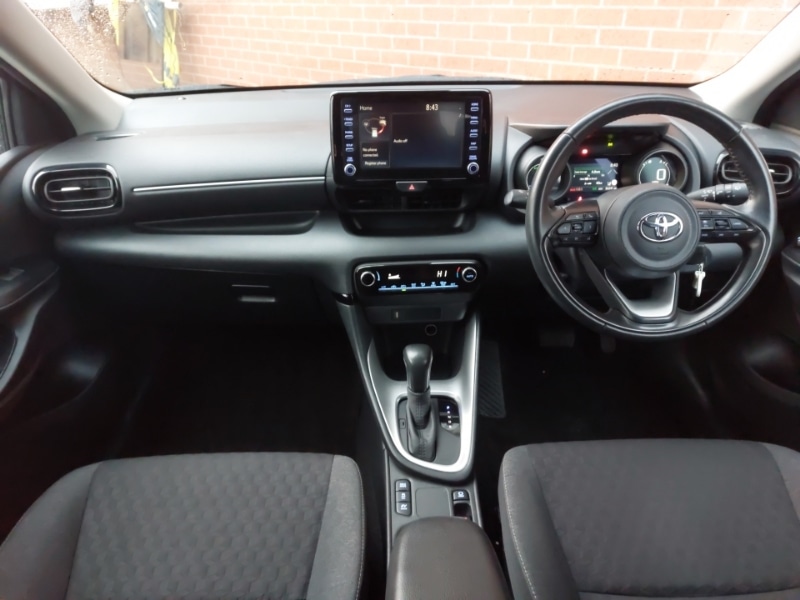 Used Toyota Yaris 2022 for sale - 77285056: Photo 2