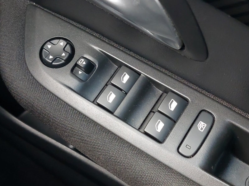 Used Peugeot 208 2022 for sale - 77108371: Photo 12