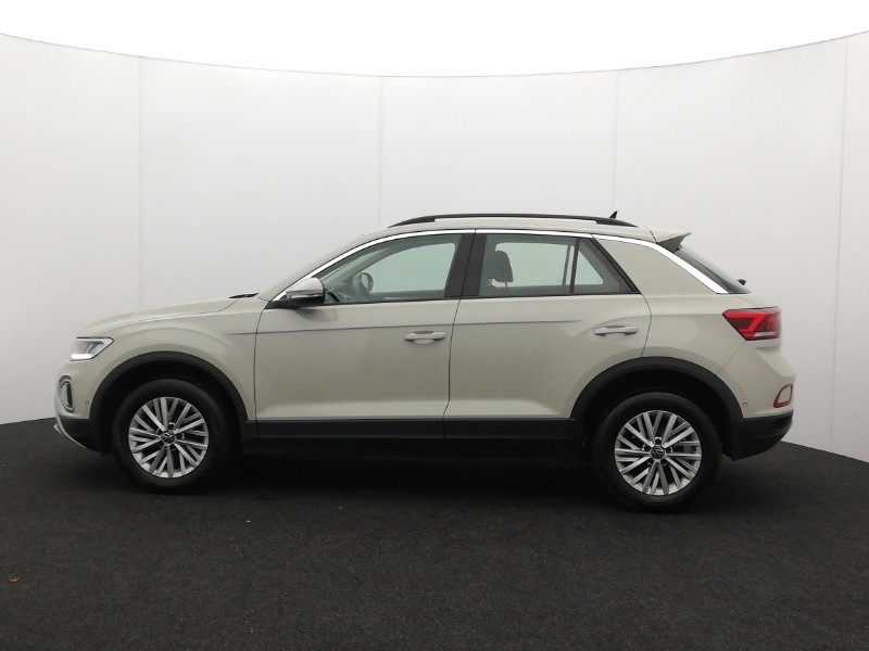 Used Volkswagen T-Roc 2023 for sale - 76778826: Photo 4