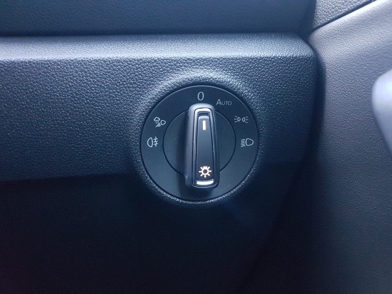 Used Volkswagen T-Roc 2025 for sale - 77986042: Photo 11