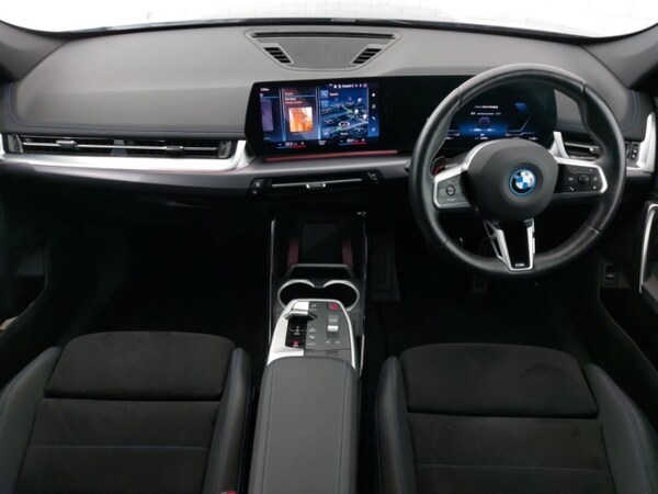 Used BMW iX1 2023 for sale - 76135440: Photo 2