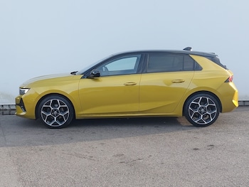 Used Vauxhall Astra 2022 for sale - 76237788: Photo 4