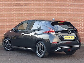 Used Nissan Leaf 2022 for sale - 77677568: Photo