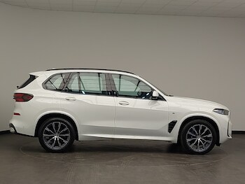 Used BMW X5 2025 for sale - 77339113: Photo