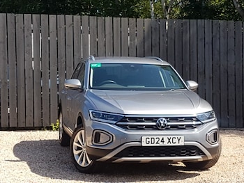 Used Volkswagen T-Roc 2024 for sale - 76506310: Photo