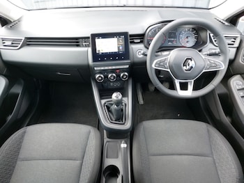 Used Renault Clio 2021 for sale - 78783068: Photo
