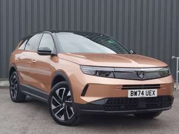 2025 - 1.2 Hybrid [136] Ultimate 5dr e-DCT6 [Pan Roof]