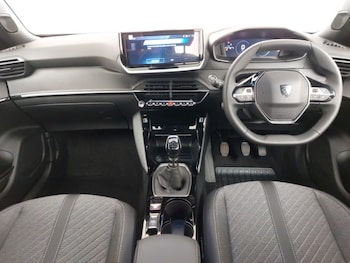 Used Peugeot 2008 2025 for sale - 76195107: Photo 2
