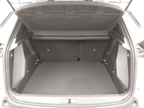 Used Peugeot 2008 2025 for sale - 76195107: Photo 8