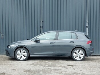 Used Volkswagen Golf 2023 for sale - 78803197: Photo
