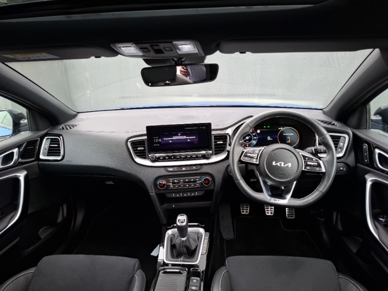 Used Kia XCeed 2023 for sale - 76737827: Photo 2