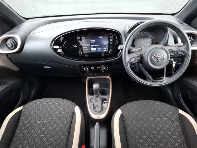 Used Toyota Aygo X 2022 for sale - 78055076: Photo 2