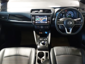 Used Nissan Leaf 2022 for sale - 77049500: Photo