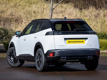 Used Peugeot 2008 2025 for sale - 77308148: Photo