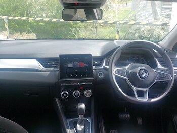 Used Renault Captur 2023 for sale - 78300934: Photo