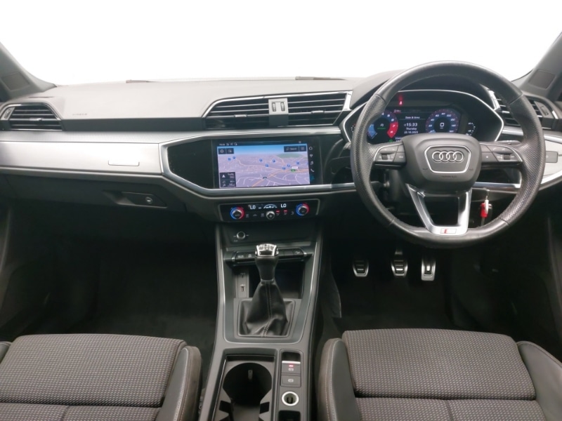 Used Audi Q3 2021 for sale - 76407912: Photo 2