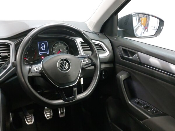 Used Volkswagen T-Roc 2022 for sale - 76254356: Photo 11