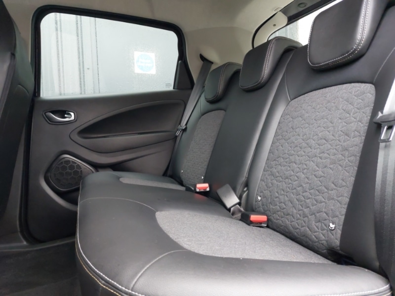 Used Renault Zoe 2022 for sale - 77923896: Photo 6