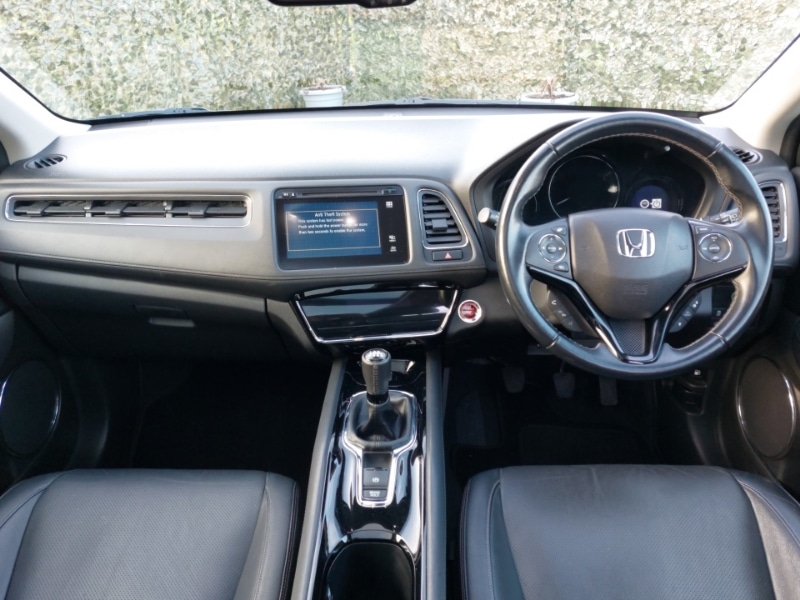 Used Honda HR-V 2020 for sale - 77897093: Photo 2