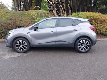 Used Renault Captur 2022 for sale - 77449147: Photo