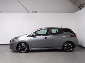 Used Nissan Leaf 2022 for sale - 76865001: Photo