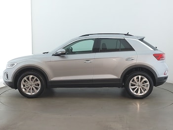 Used Volkswagen T-Roc 2025 for sale - 76097726: Photo 4