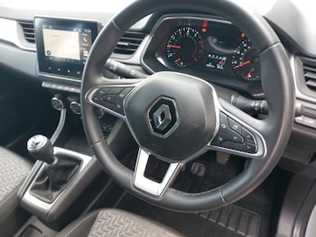 Used Renault Captur 2022 for sale - 75543656: Photo