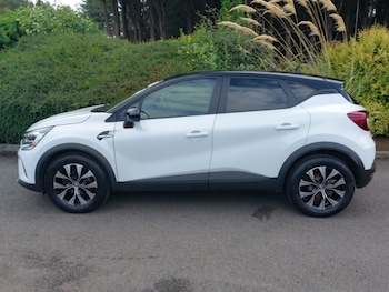 Used Renault Captur 2022 for sale - 75543656: Photo