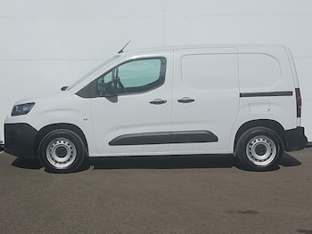 Used Citroen Berlingo 2024 for sale - 79516802: Photo