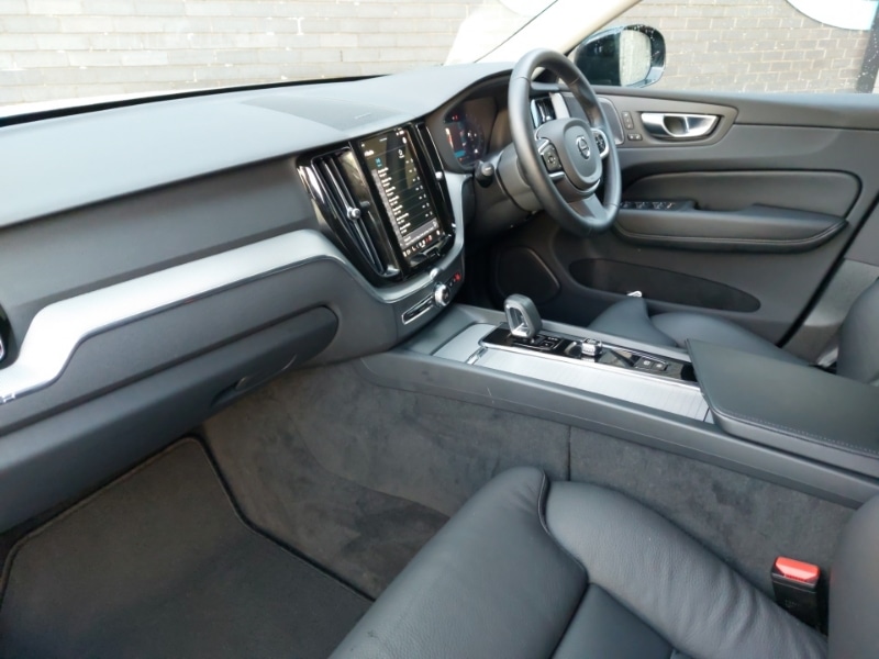 Used Volvo XC60 2024 for sale - 76880635: Photo 5