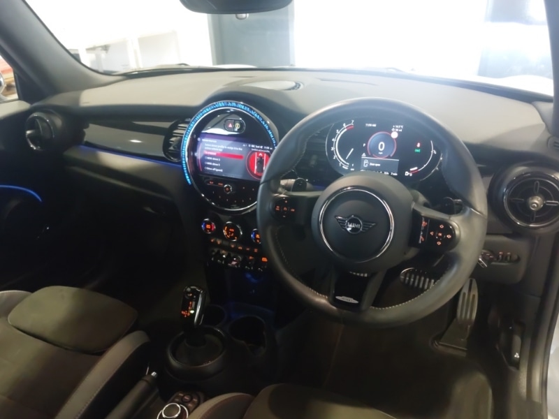 Used MINI Convertible 2023 for sale - 76709040: Photo 4