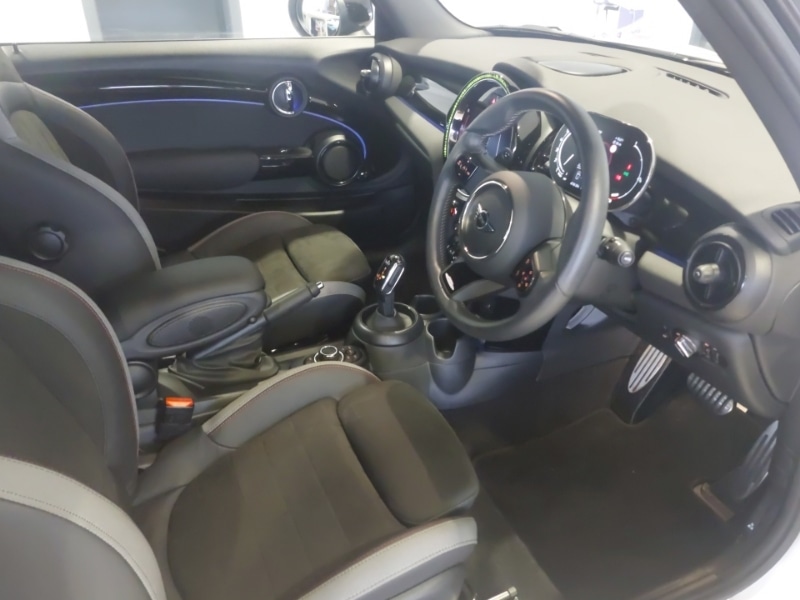 Used MINI Convertible 2023 for sale - 76709040: Photo 6