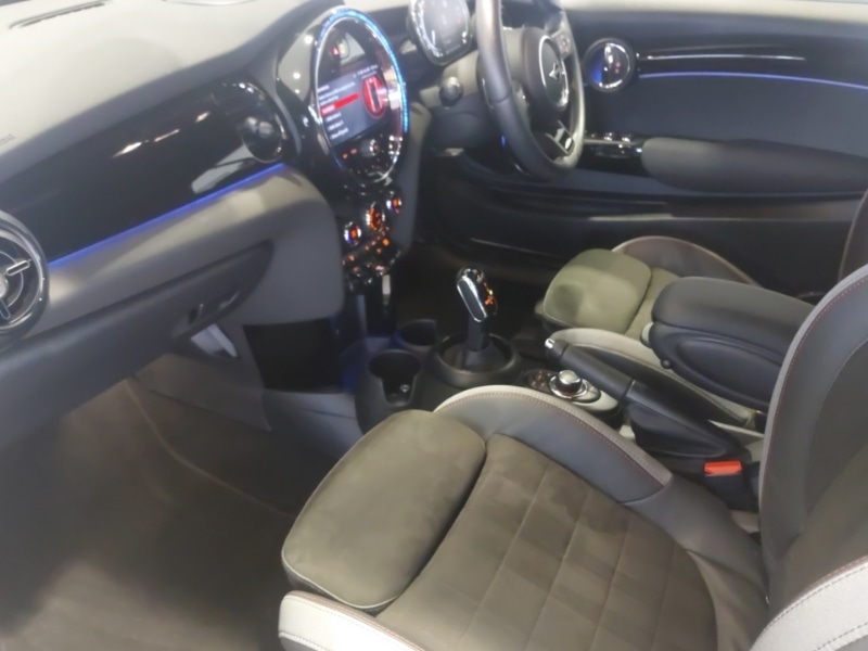 Used MINI Convertible 2023 for sale - 76709040: Photo 7