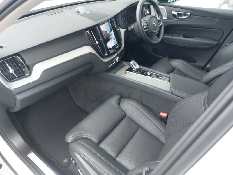 Used Volvo XC60 2024 for sale - 76920921: Photo 5