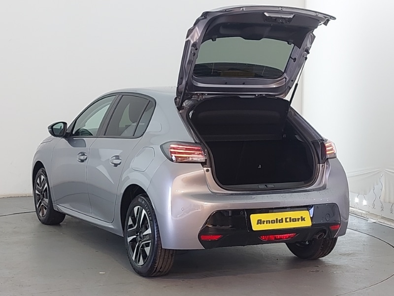 Used Peugeot 208 2025 for sale - 76578822: Photo 8