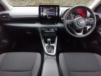 Used Toyota Yaris 2022 for sale - 77912591: Photo