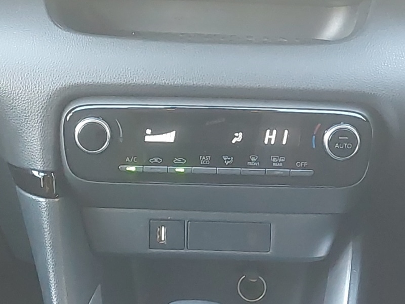 Used Toyota Yaris 2022 for sale - 77078794: Photo 11