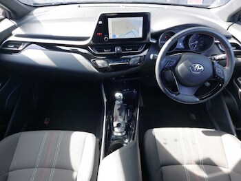 Used Toyota C-HR 2023 for sale - 78219846: Photo